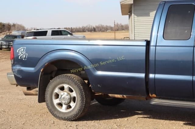 Image of Ford F-250 equipment image 1