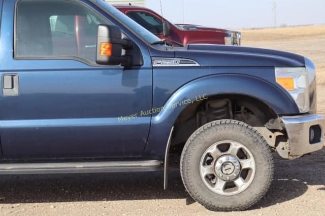 Image of Ford F-250 equipment image 3