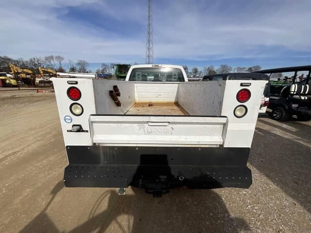 Image of Ford F-250 equipment image 4