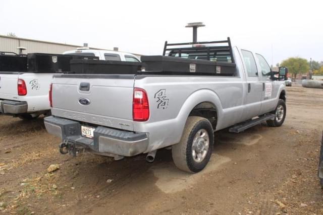 Image of Ford F-250 equipment image 2