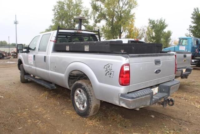 Image of Ford F-250 equipment image 3