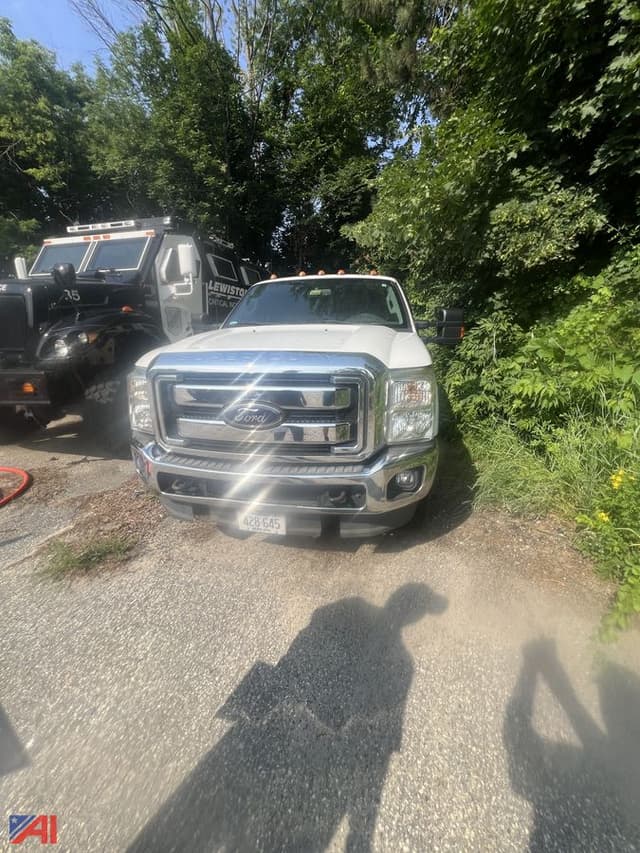 Image of Ford F-250 equipment image 4