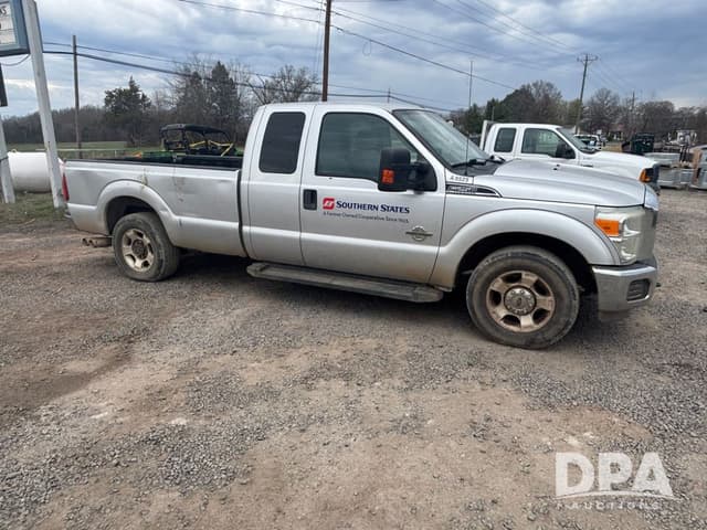 Image of Ford F-250 equipment image 2