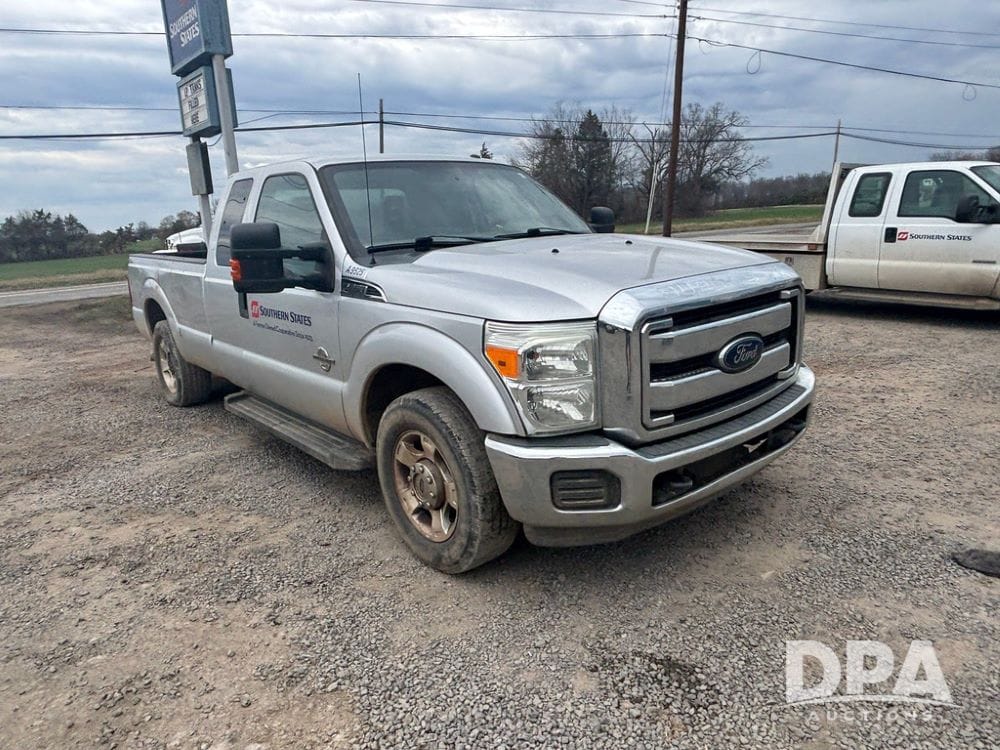 2015 Ford F-250 Equipment Image0