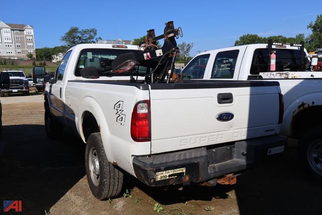 Image of Ford F-250 equipment image 3