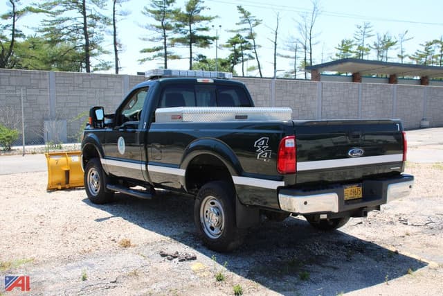 Image of Ford F-250 equipment image 1
