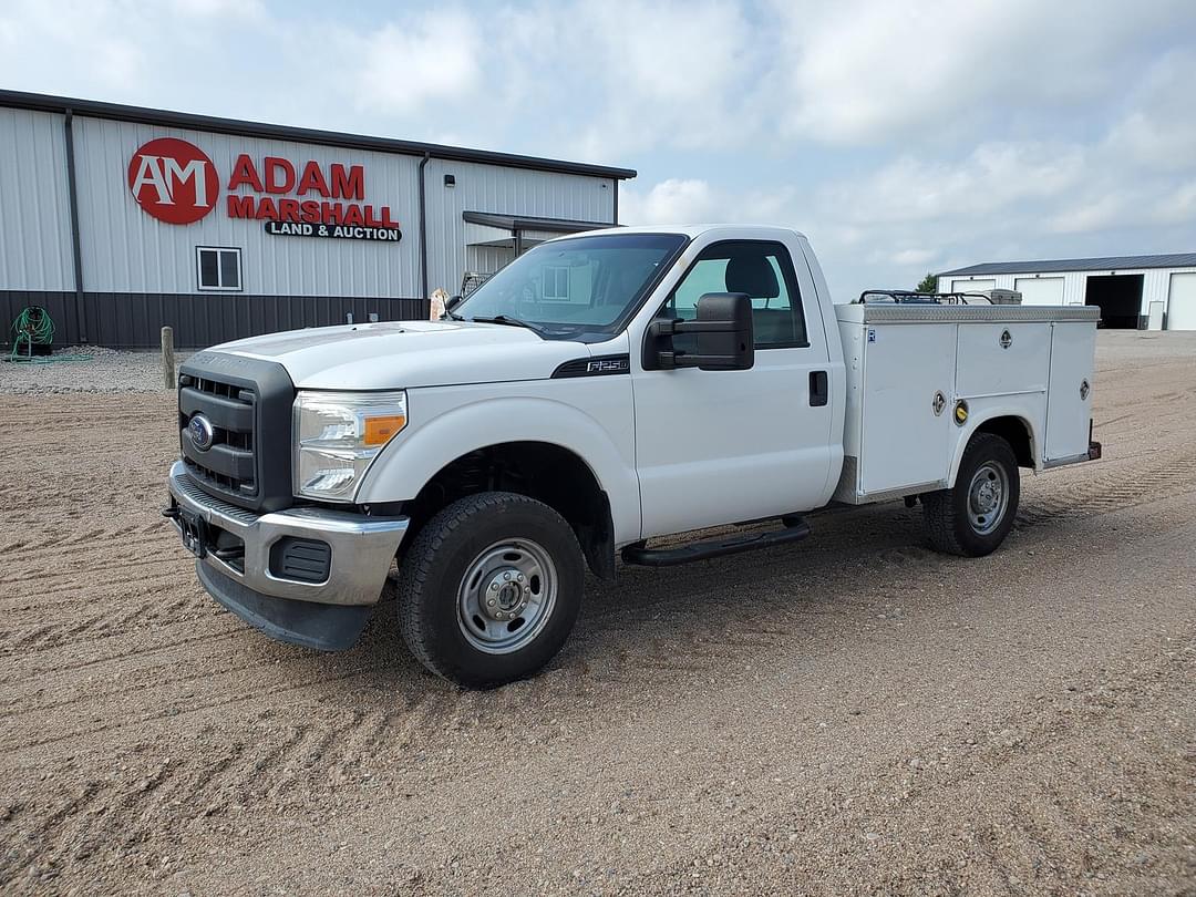 Image of Ford F-250 Primary image