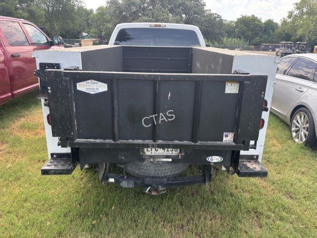 Image of Ford F-250 equipment image 3