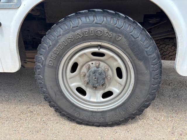 Image of Ford F-250 equipment image 4
