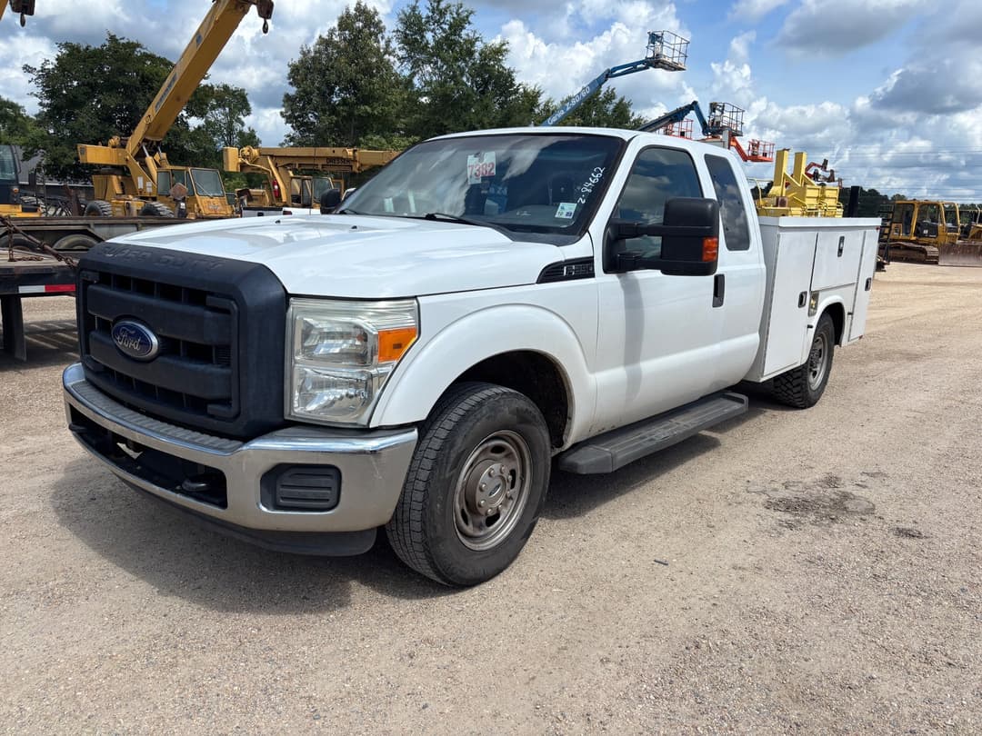 Image of Ford F-250 Primary image