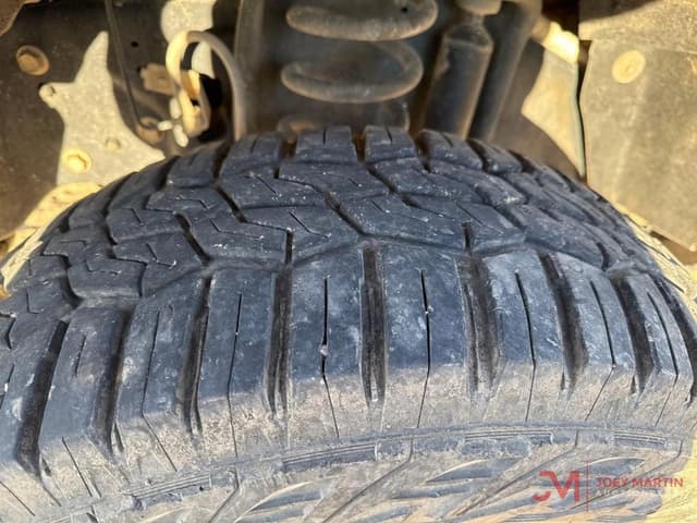 Image of Ford F-250 equipment image 4