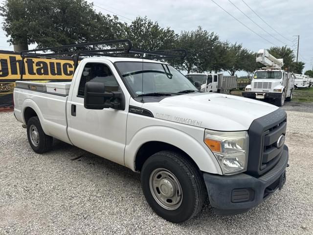 Image of Ford F-250 equipment image 3