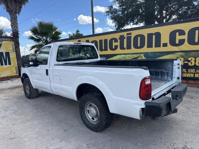 Image of Ford F-250 equipment image 1