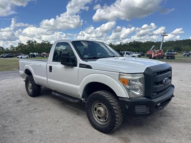 Image of Ford F-250 equipment image 3