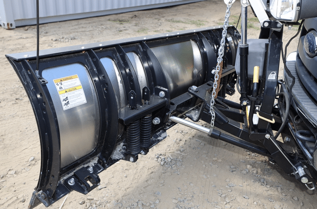 Image of Ford F-350 equipment image 2