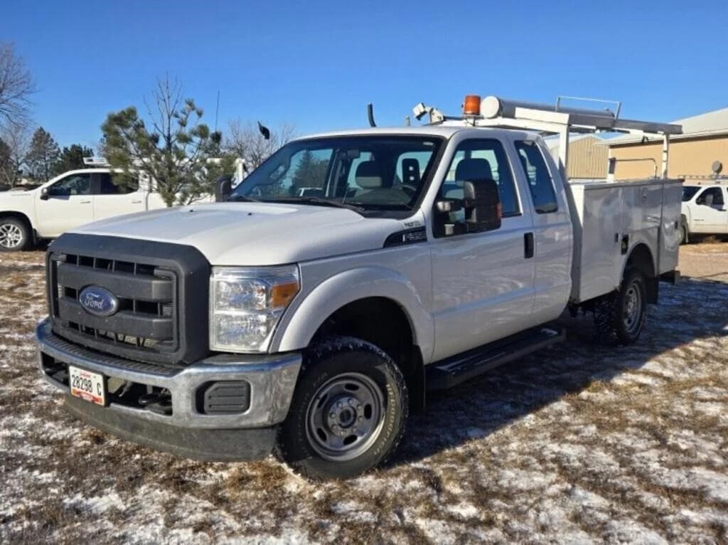 Image of Ford F-350 Primary image