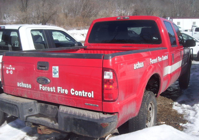Image of Ford F-350 equipment image 2