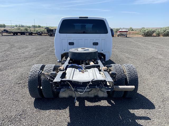 Image of Ford F-350 equipment image 4