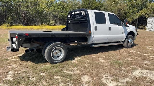 Image of Ford F-350 equipment image 1