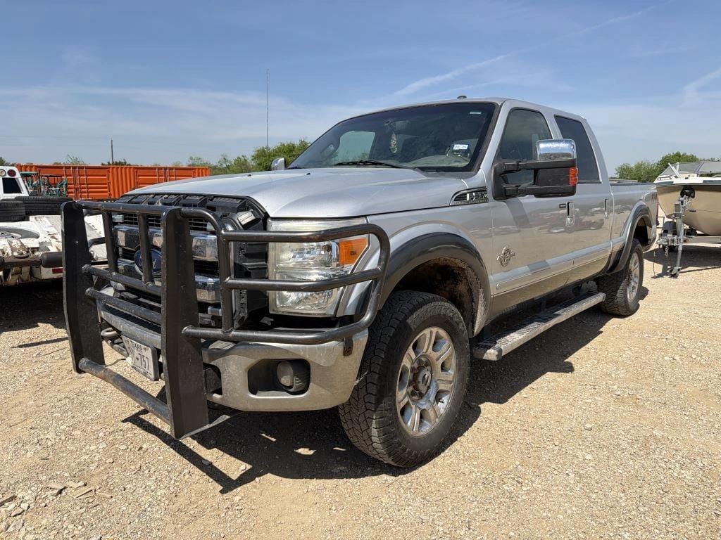 2015 Ford F-350 Equipment Image0