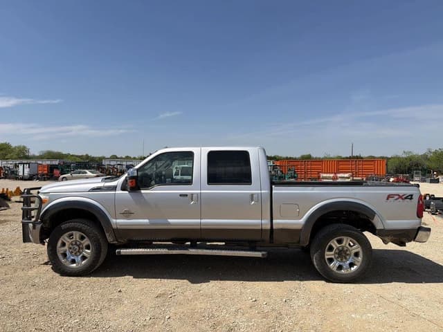 Image of Ford F-350 equipment image 1