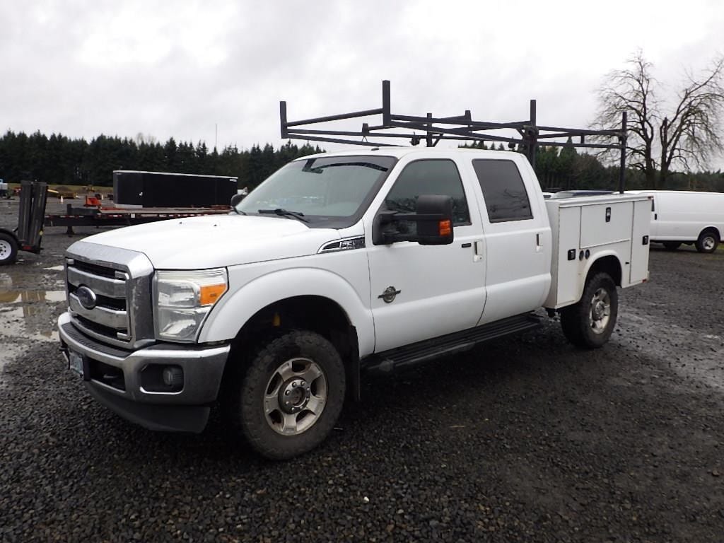 2015 Ford F-350 Equipment Image0