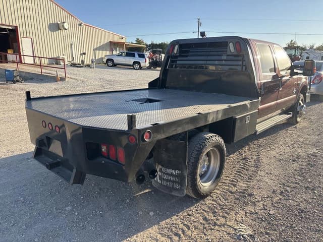 Image of Ford F-350 equipment image 4