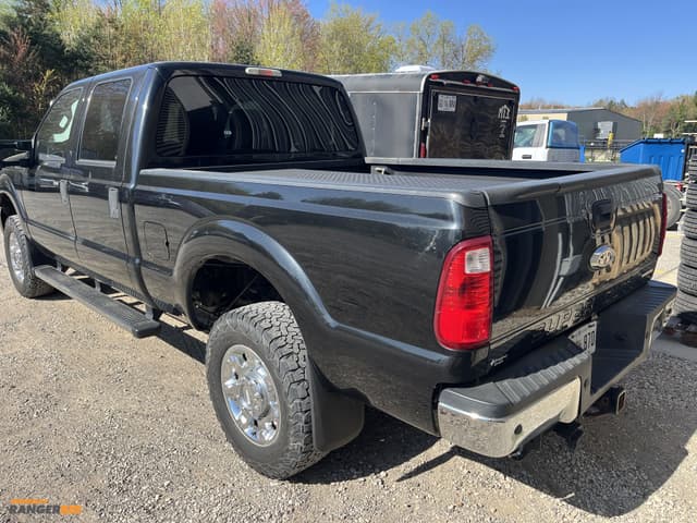 Image of Ford F-350 equipment image 2