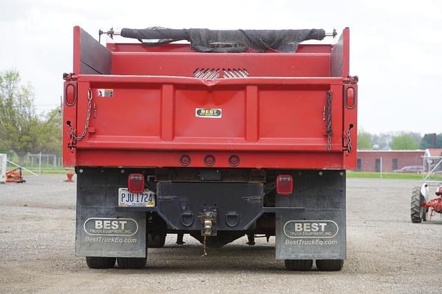 Image of Ford F-350 equipment image 4