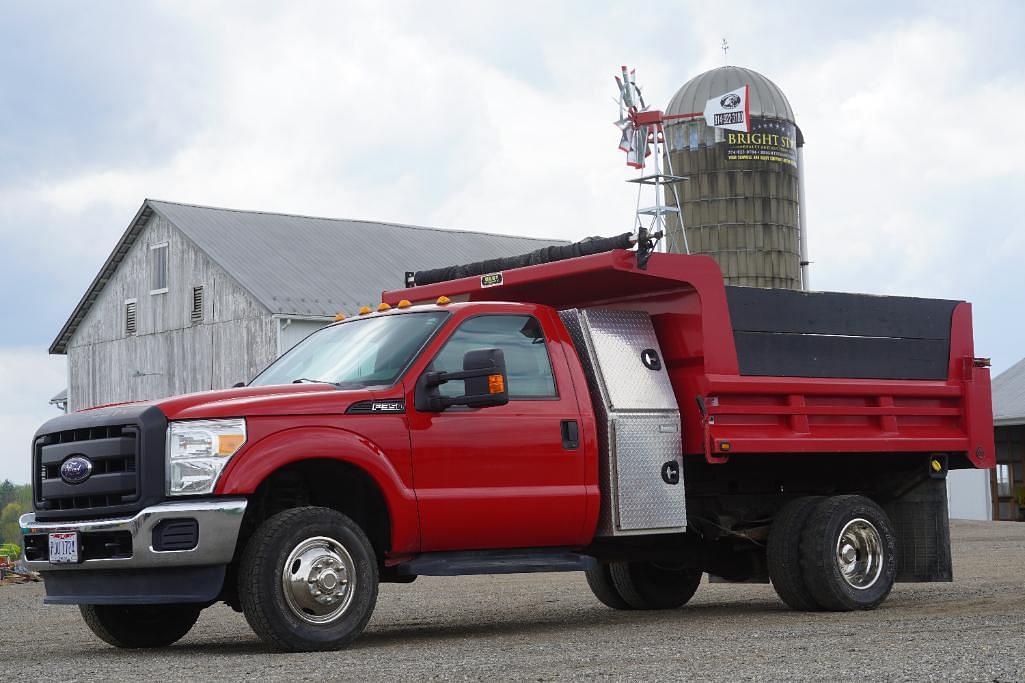 Image of Ford F-350 Primary image