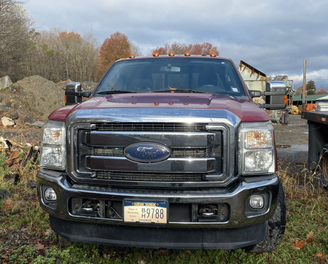 Image of Ford F-350 equipment image 2