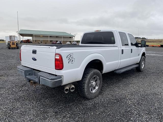 Image of Ford F-350 equipment image 4