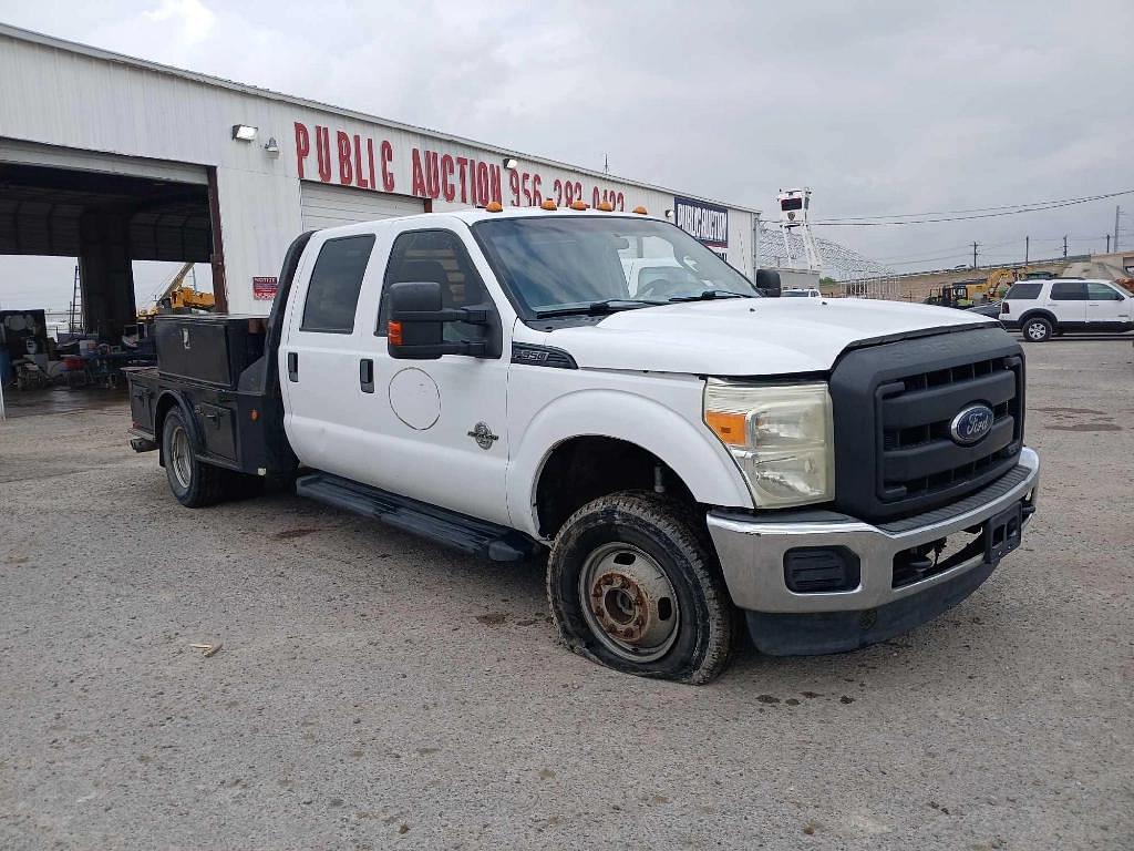 Image of Ford F-350 Primary image