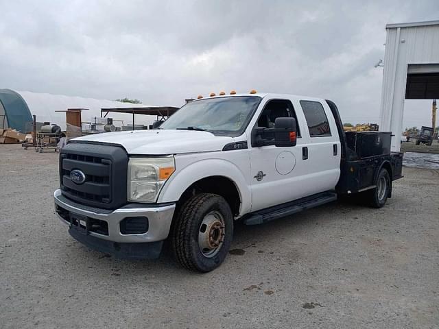 Image of Ford F-350 equipment image 1