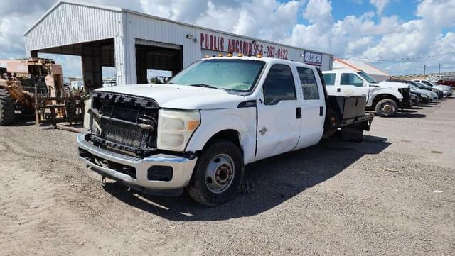 Image of Ford F-350 equipment image 1
