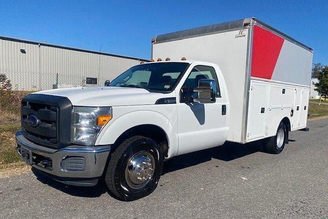 Image of Ford F-350 Primary image