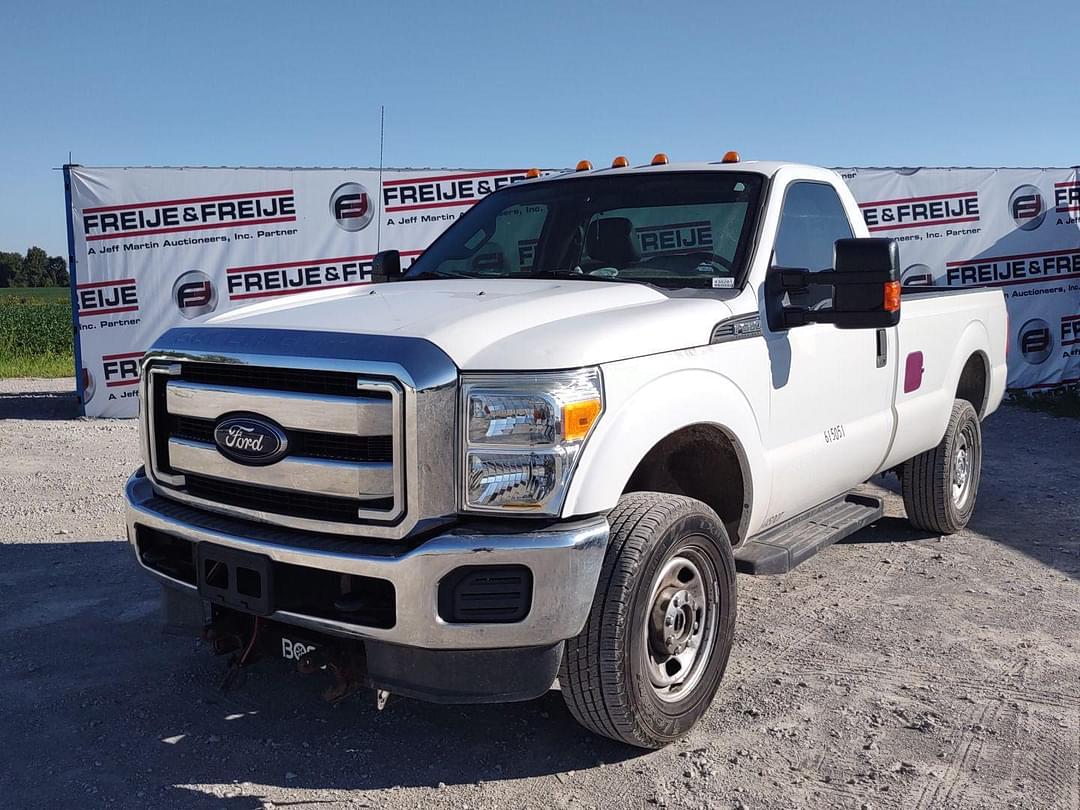 Image of Ford F-350 Primary image