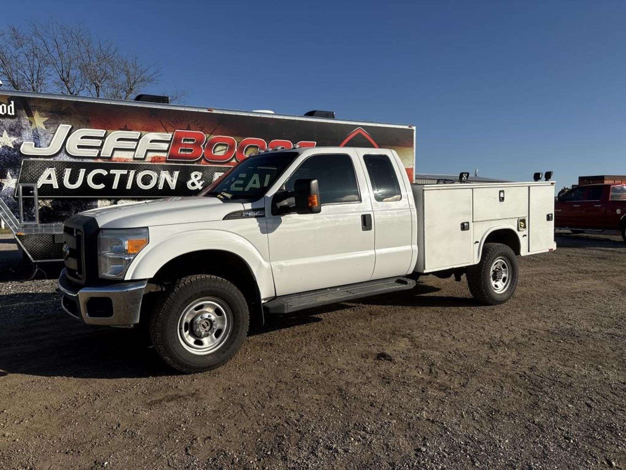 2015 Ford F-350 Equipment Image0