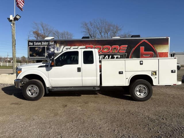 Image of Ford F-350 equipment image 1