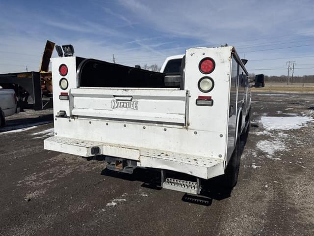 Image of Ford F-350 equipment image 2