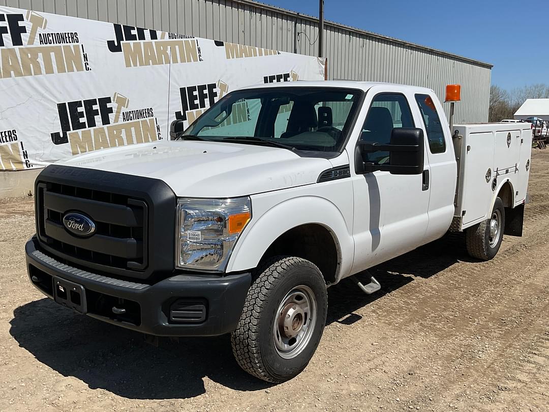 Image of Ford F-350 Primary image