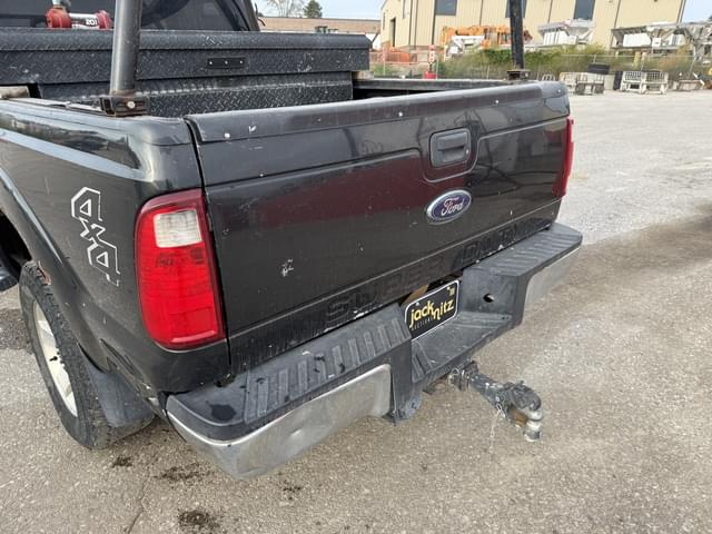 Image of Ford F-350 equipment image 4