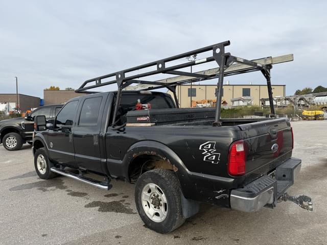 Image of Ford F-350 equipment image 3