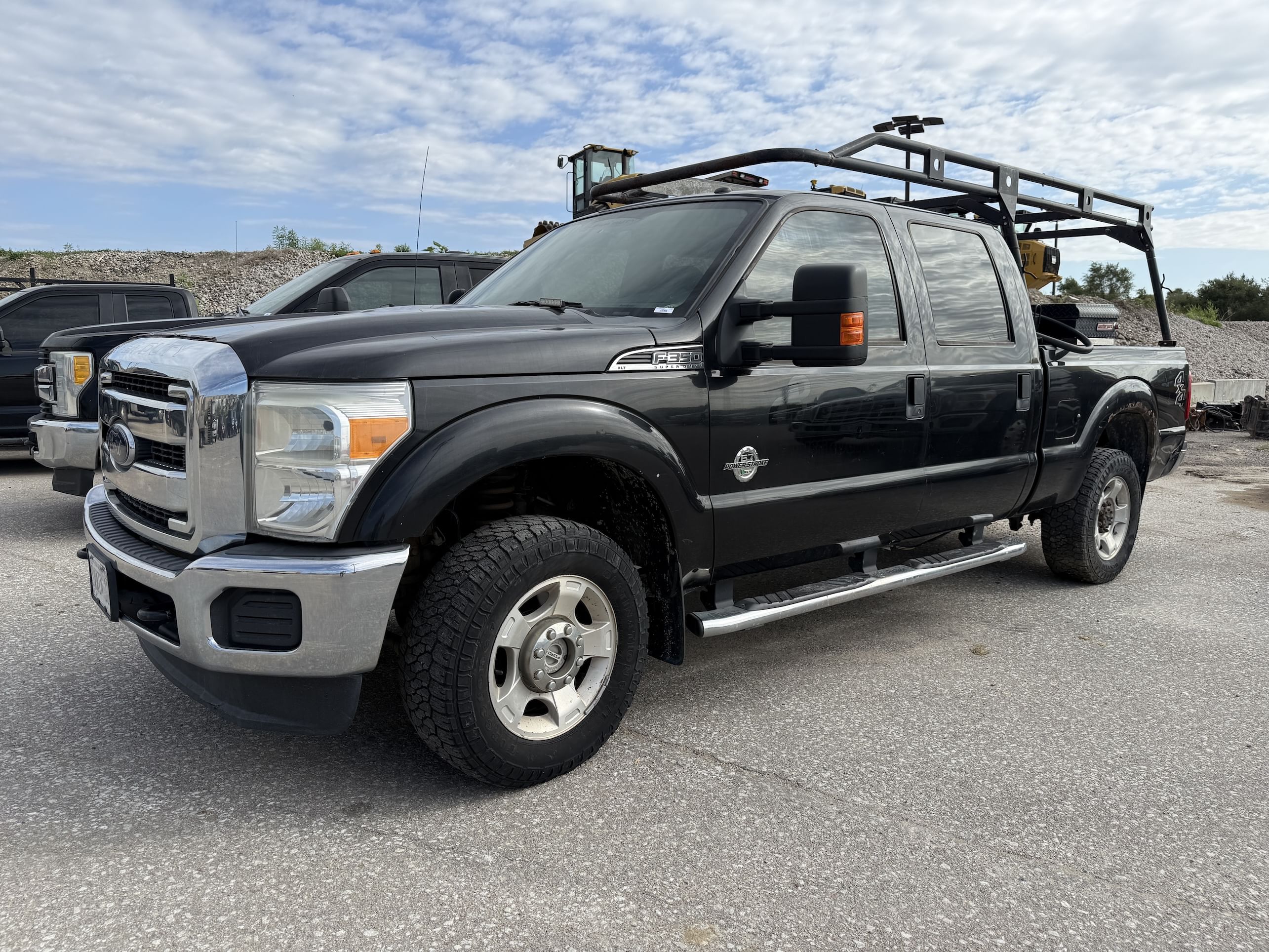 2015 Ford F-350 Equipment Image0