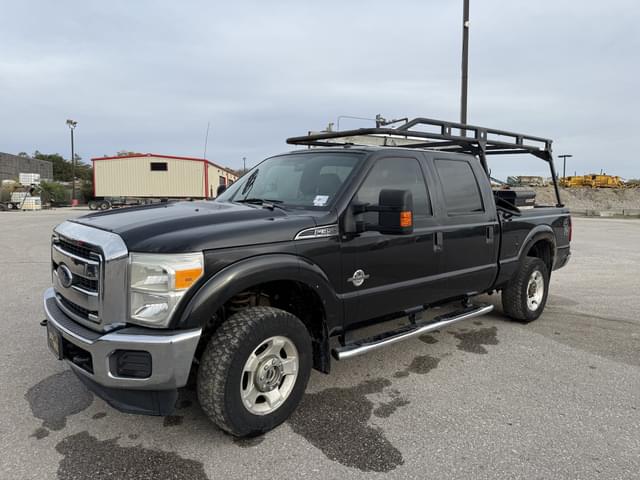 Image of Ford F-350 equipment image 2