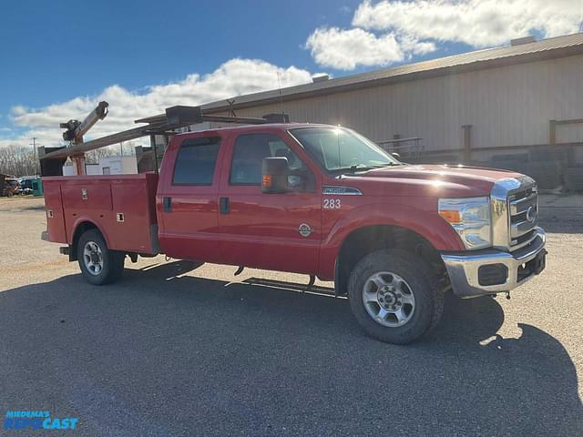 Image of Ford F-350 equipment image 1