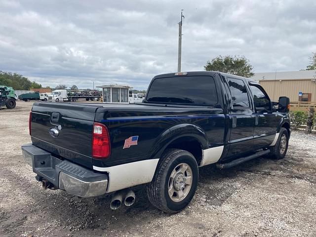 Image of Ford F-350 equipment image 2