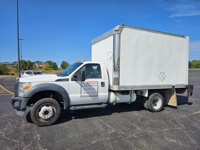 Image of Ford F-450 equipment image 4