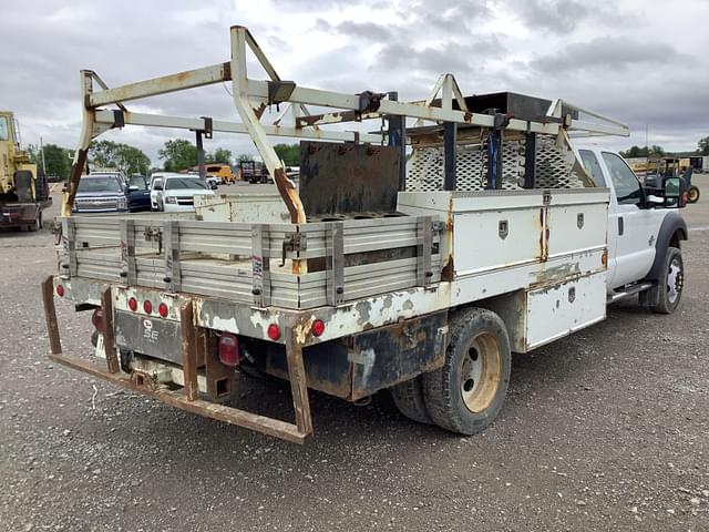 Image of Ford F-450 equipment image 4