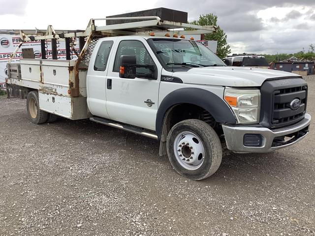 Image of Ford F-450 equipment image 2